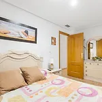 Yovalu 1 Yovalu Con Balcon Yovalutres Con Piscina, Calle Parodi * Torrevieja