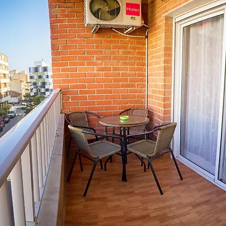 Yovalu 1 Yovalu Con Balcon Yovalutres Con Piscina, Calle Parodi * Torrevieja