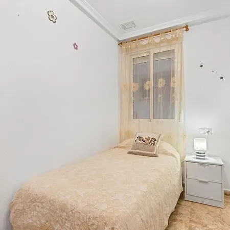 Yovalu Con Balcon,yovalu1sin Balcon, Yovalutres Con Piscina * Torrevieja