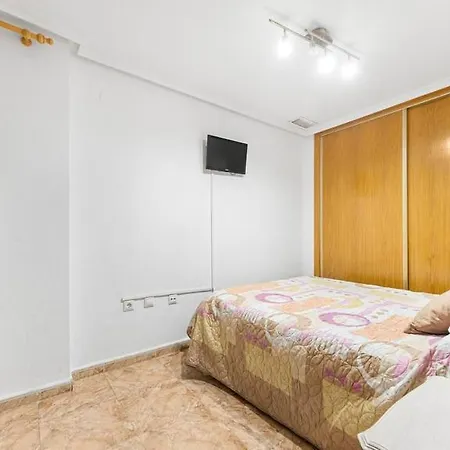 Apartment Yovalu Con Balcon,yovalu1sin Balcon, Yovalutres Con Piscina Torrevieja
