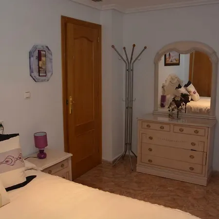 Apartment Yovalu Con Balcon,yovalu1sin Balcon, Yovalutres Con Piscina Torrevieja