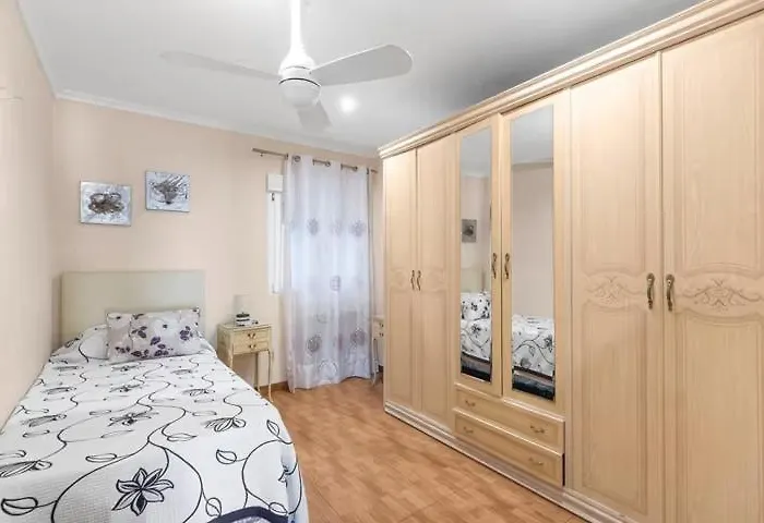 Apartamento Yovalu 1 Yovalu Con Balcon Yovalutres Con Piscina, Calle Parodi *