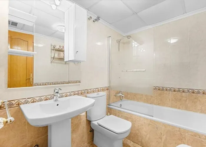 Yovalu 1 Yovalu Con Balcon Yovalutres Con Piscina, Calle Parodi Apartamento Torrevieja
